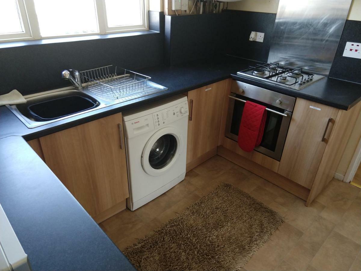 Rowe Gardens - Self Catering - Guesthouse Style - Comfortable Twin Or Double Rooms - Quiet Residential Area Workington Eksteriør bilde