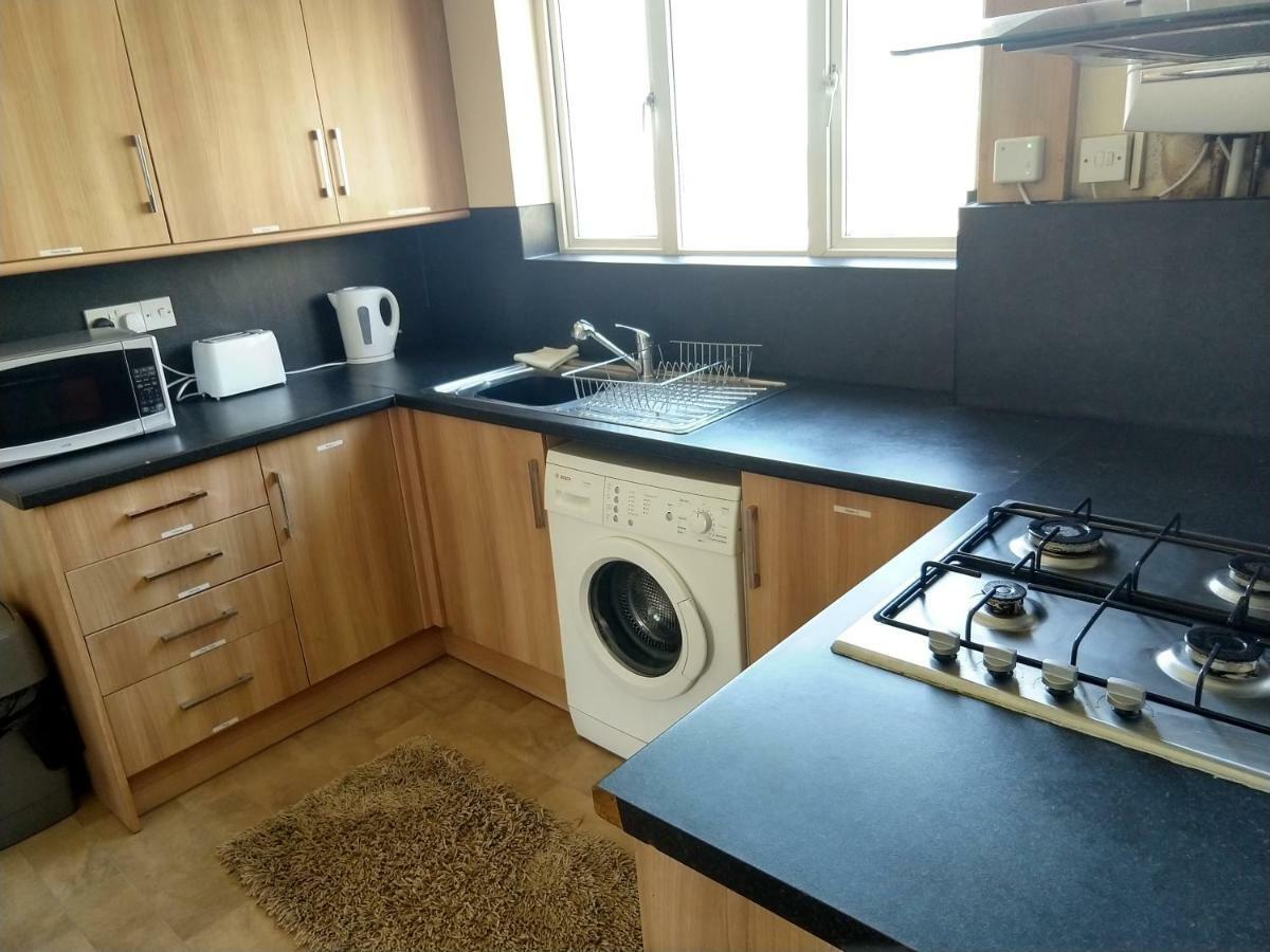 Rowe Gardens - Self Catering - Guesthouse Style - Comfortable Twin Or Double Rooms - Quiet Residential Area Workington Eksteriør bilde